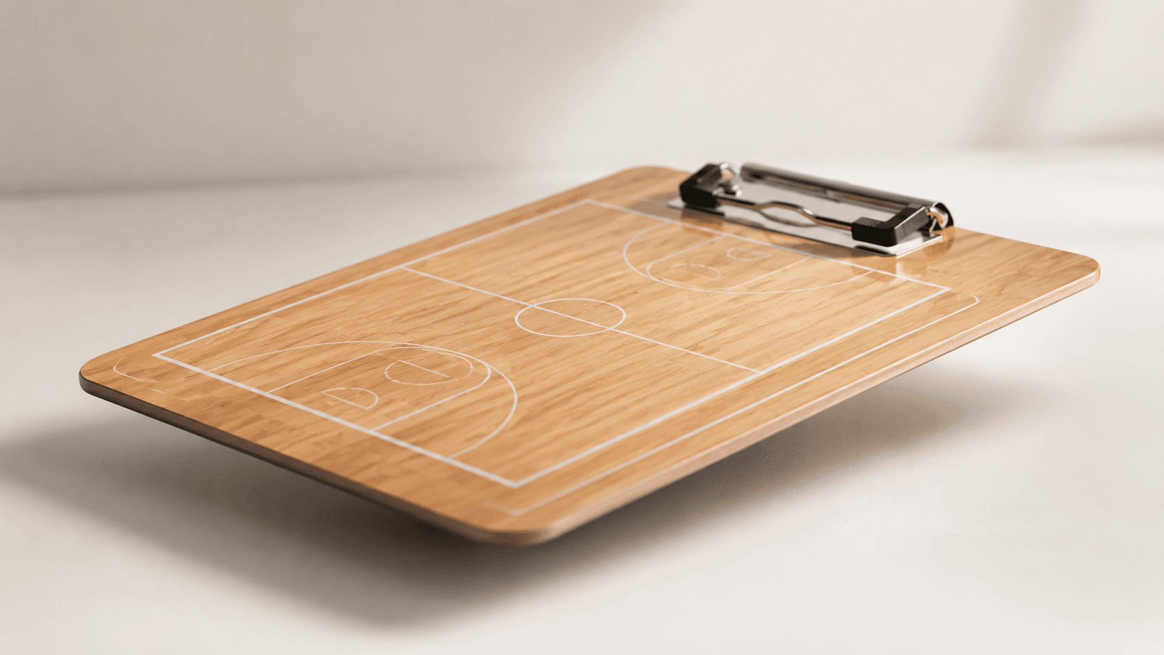 Quadro tático de basquetebol Casual Tech, 23 × 32 cm, com porta-clipe e campo impresso